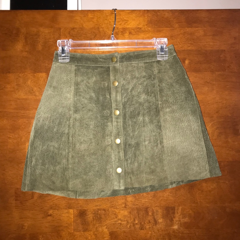 Forever 21 button down skirt